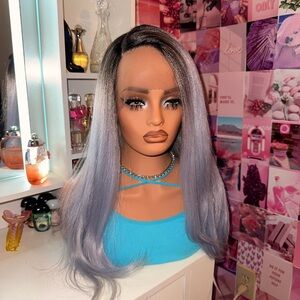 Straight Lace Front Wig – Silver Gray Ombre